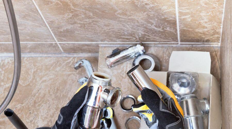 Professional gutter cleaning in Grand Island, FL